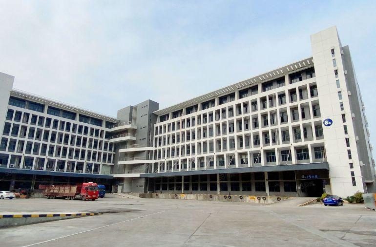 虎门新出原房东厂房一楼高6米广深高速出口带牛角低价出租