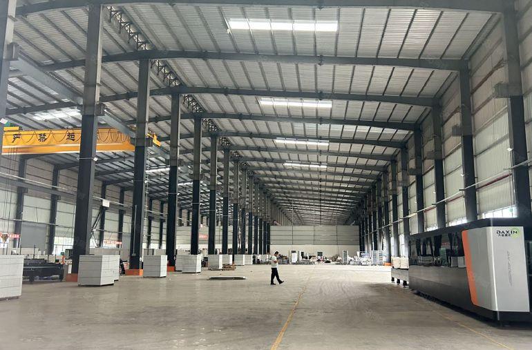 虎门原房东独门独院17米高层高空地超大水电齐全现成装修厂房