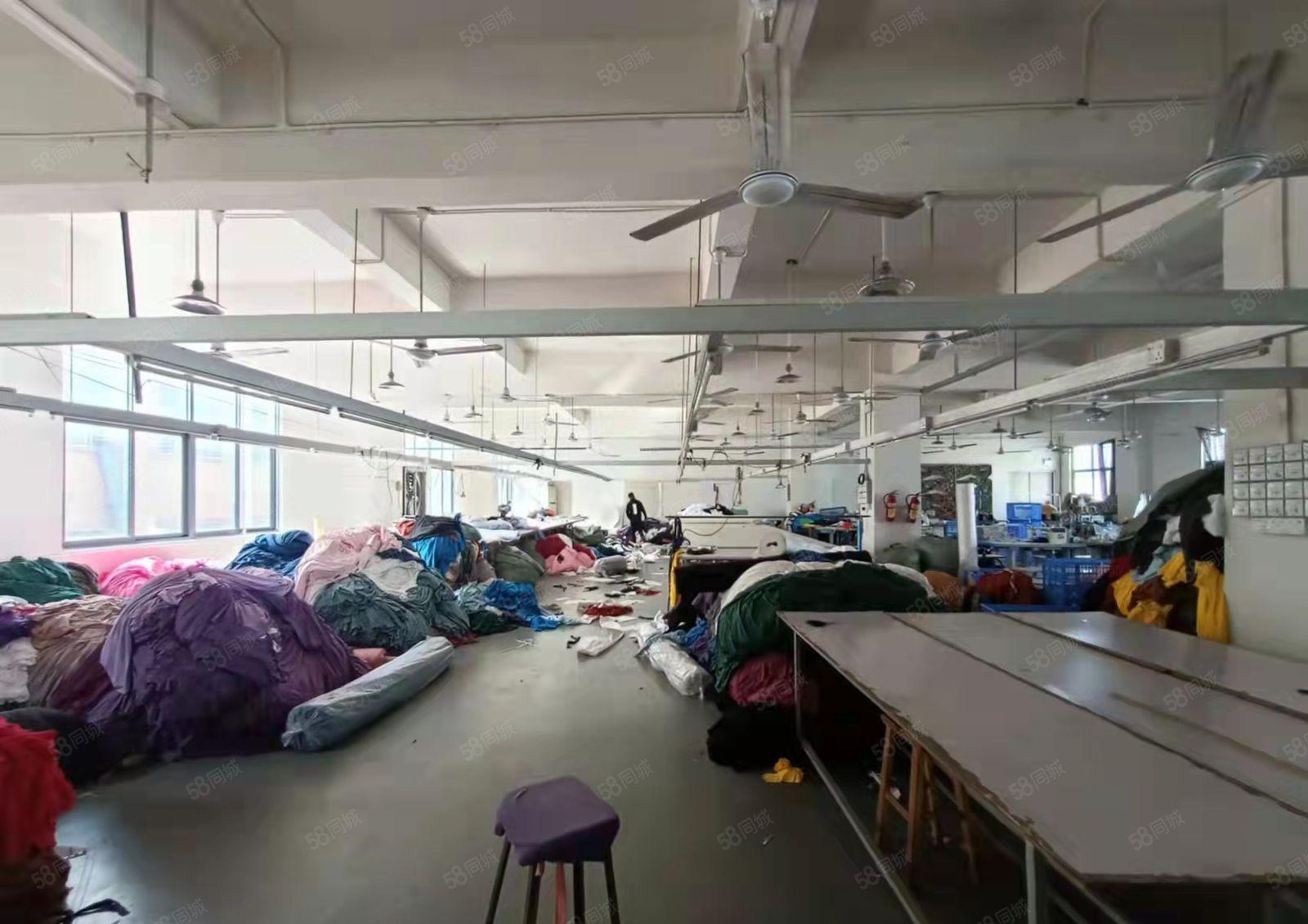 龙眼楼上新出1100平厂房出租 现成服装厂装修 带水电办公室