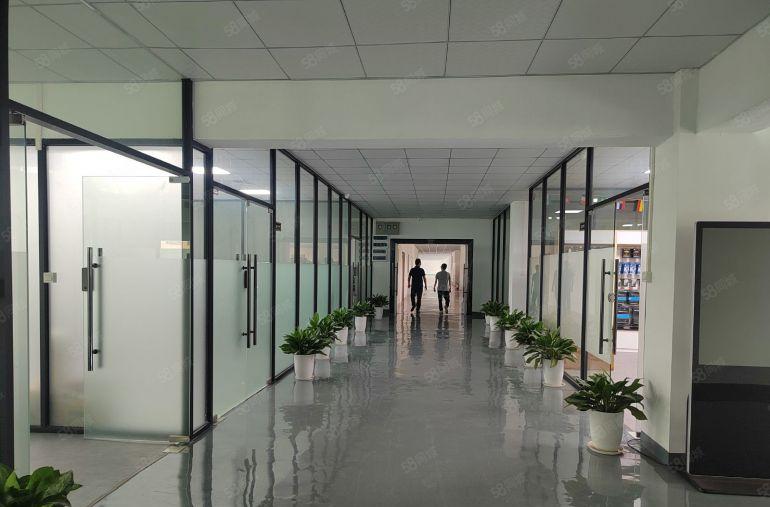 虎门京港澳高速出口原房东豪华装修楼上1000方低价厂房出租！