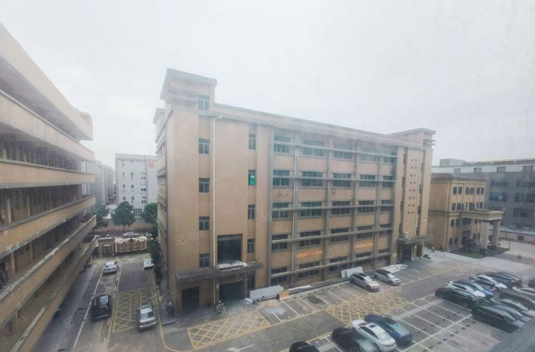 独院一楼1100平层高8米，楼上2700平适合机械服装模具等