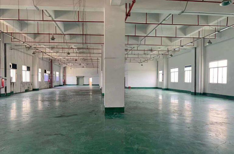 免租期2个月！原房东楼上800平