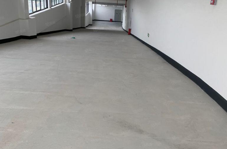 全新汽车坡道仓库出租 高端轿车汽车仓库 可上楼码头一公里内