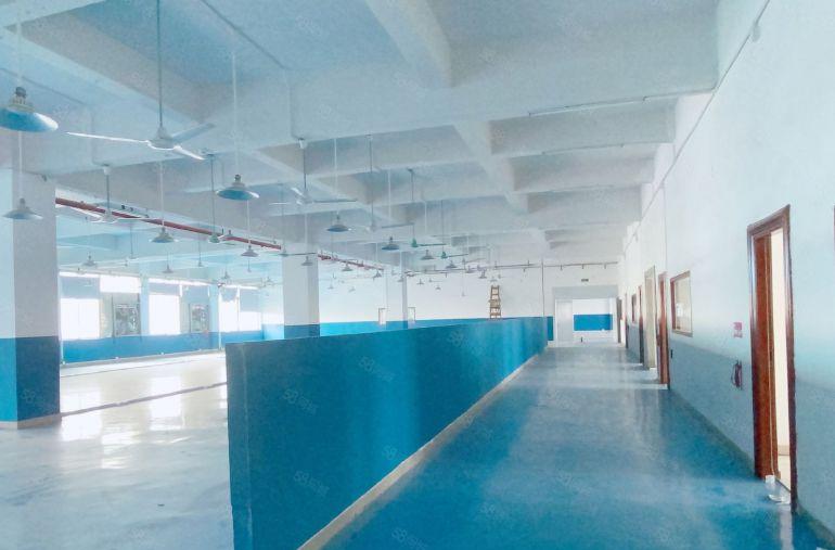 南柵五区现成精装修电子厂房2200平方水电齐全全新地坪漆