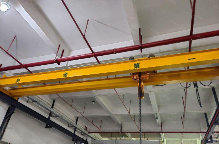 虎门镇沿江高速出来南栅靠长安现成注塑带航吊，水电齐全厂房