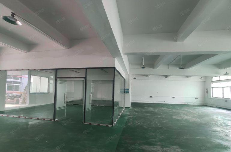 新安三楼420平带水电办公室装修工业厂房出租