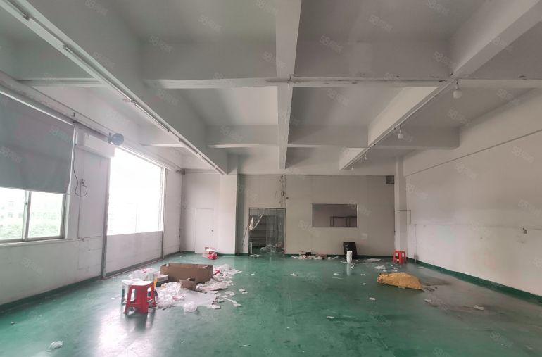 乌沙三楼300平带水电办公室装修工业厂房出租