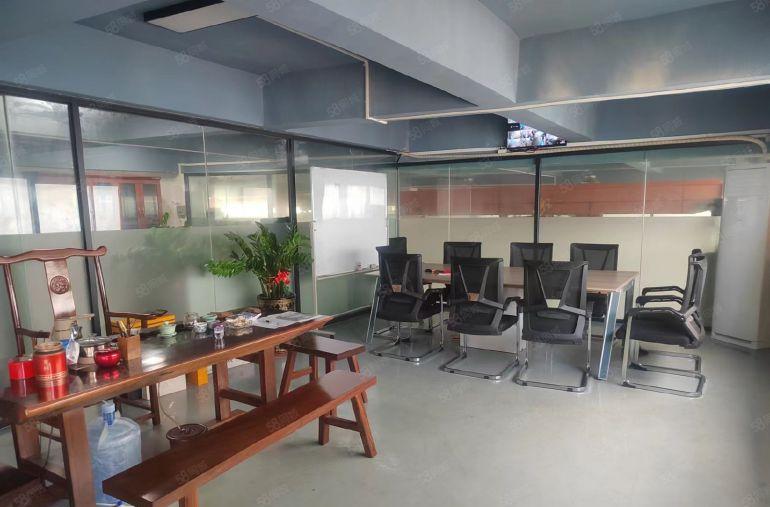 宵边社区工业园新出900平钢结构厂房出租，航车免费使用