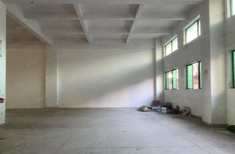 长安新出一楼450平低价工业厂房出租仓库出租，主线到位空地大