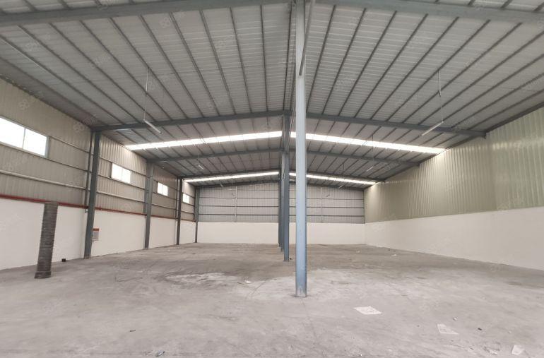 长安厦边一楼950平8米高单一层钢构工业厂房出租