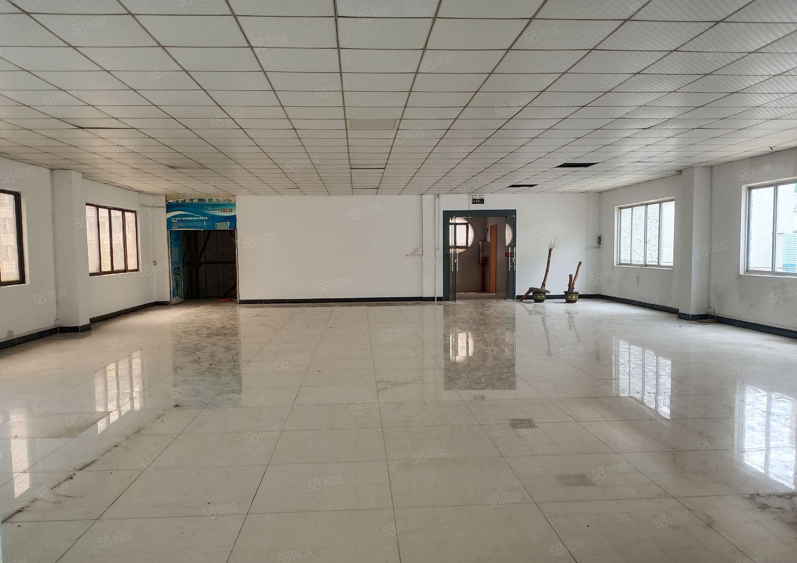 长安锦厦新出楼上500平精装修厂房出租