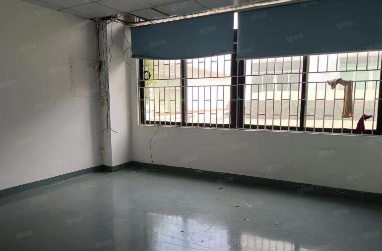 长安新安大桥附近街口二楼680平精装修厂房低价出租