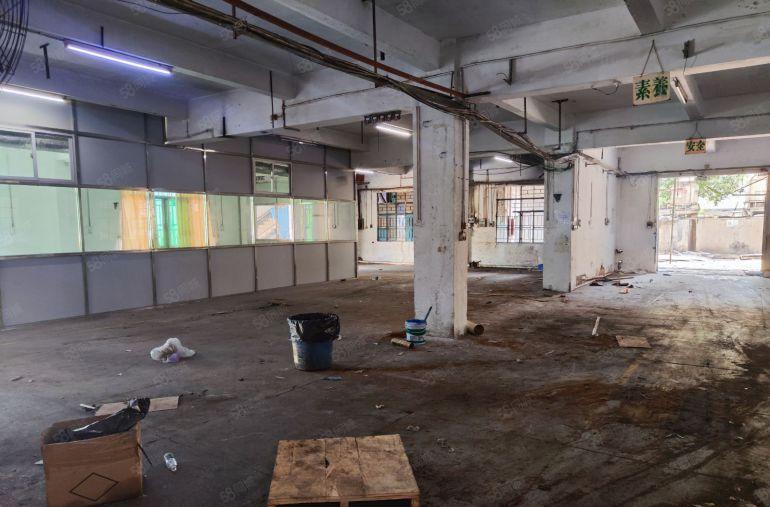 长安新出小独院，本地房东急租，宿舍办公室齐全，适合五金模具等