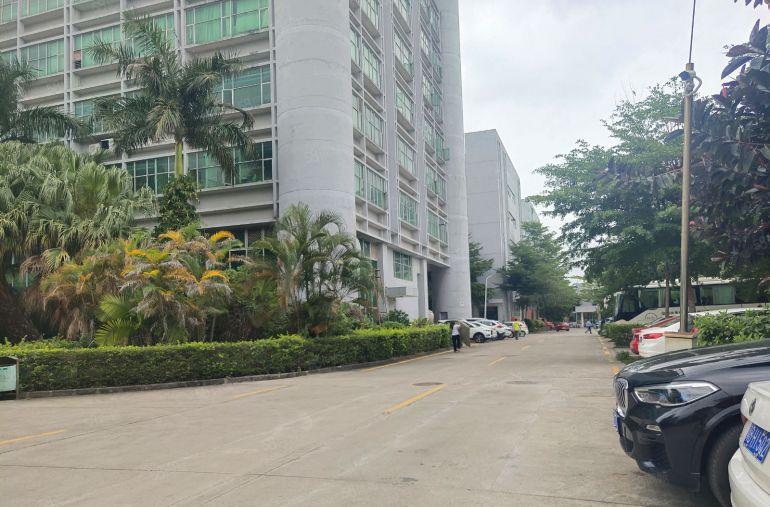 长安霄边工业区原房东花园式红本厂房楼上1500平整层实际面积