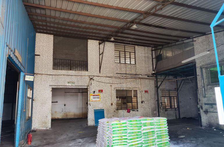 长安新出小独院，本地房东急租，宿舍办公室齐全，适合五金模具等