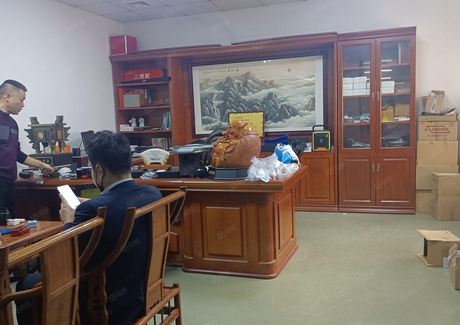 长安镇沙头沿江高速出口新出三楼1600平厂房出租可办环评