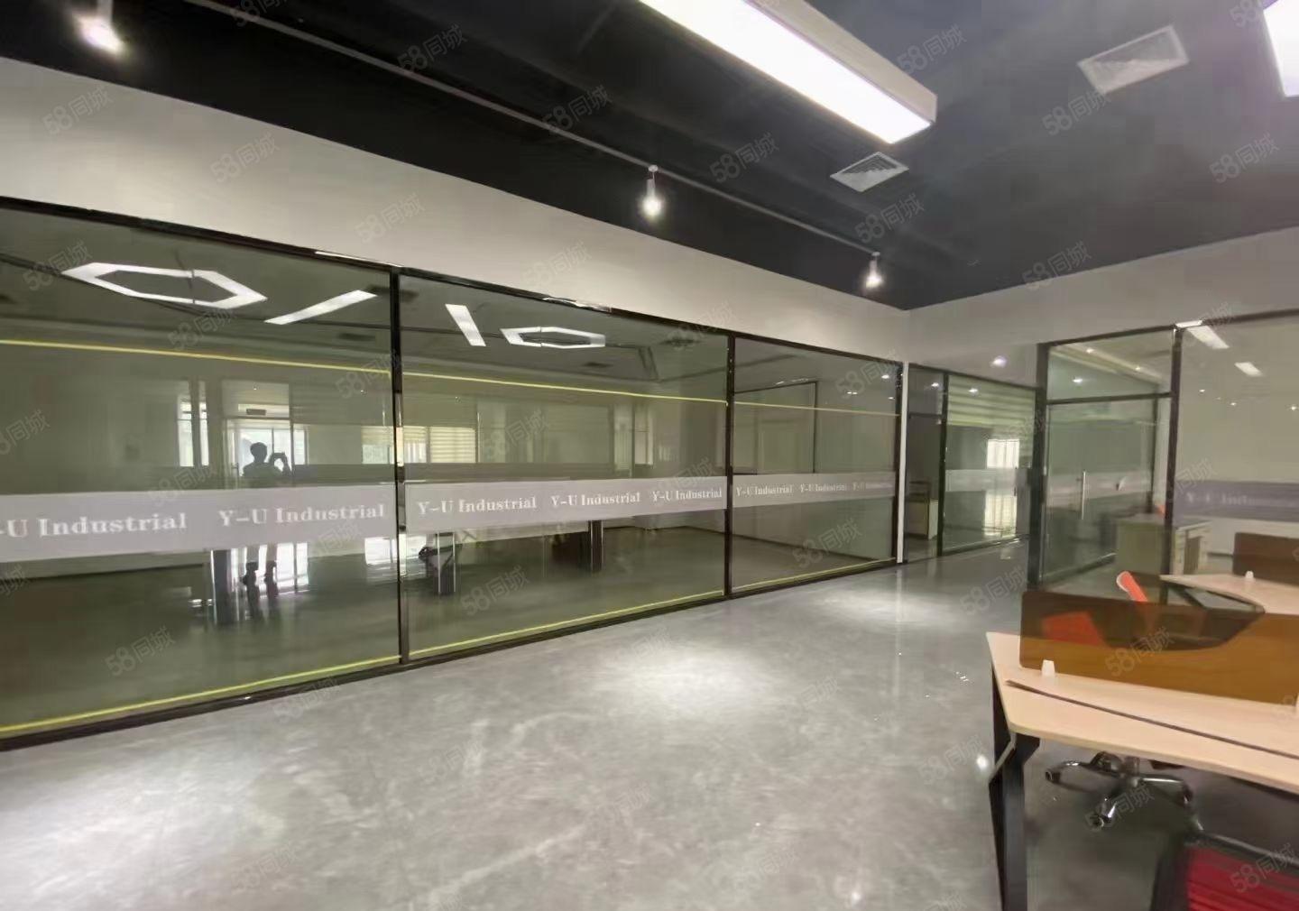 长安靠近高速路口二楼一整层2260平方，精装修，水电齐全