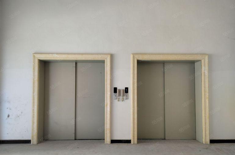 长安镇靠107国道边原房东全新红本厂房，主线已拉到车间