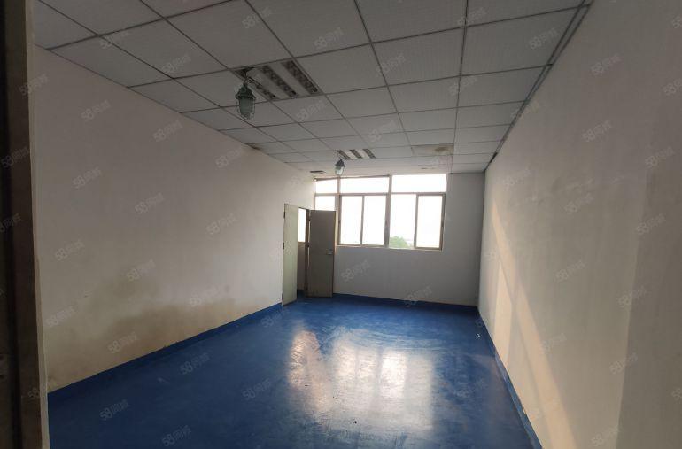 长安沙头南区附近楼上整层750平现成装修带拉线工业厂房出租