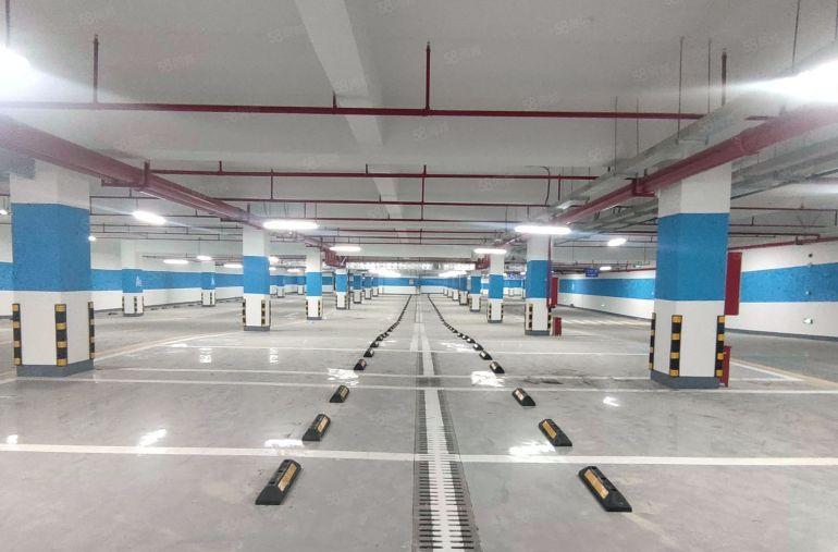 原房东红本厂房享受松山湖政策形象好玻璃外立面