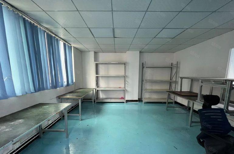 长安霄边一楼450平精装修，无尘车间带办公室厂房低价出租