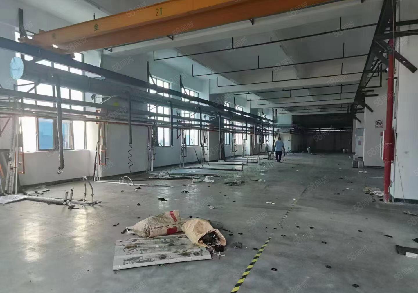 新出三楼2200平方,带消防喷淋，金刚砂地板主线到位现成航车