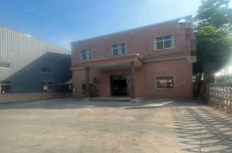 长安镇独门独院厂房出租，一楼8米带牛角，空地大，格局方正