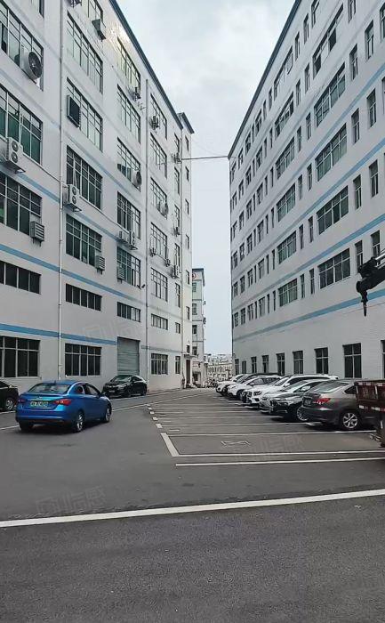 东莞长安原房东厂房出租2000平层高8米现成5吨航车