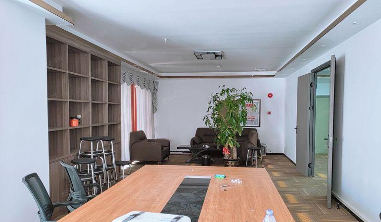 长安全新无尘车间出租，精装修，无转让费，4900平，15元