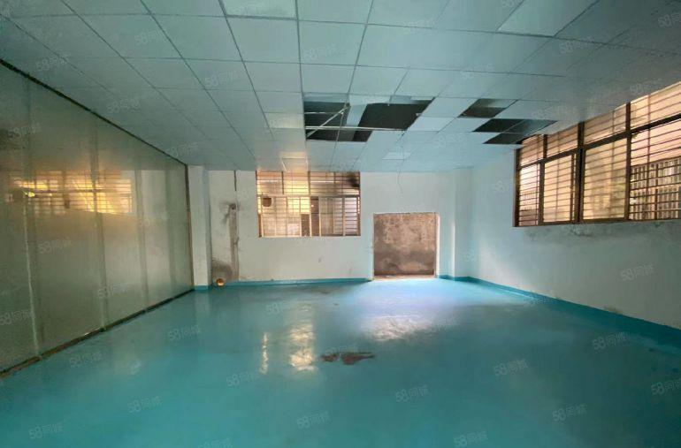 长安涌头靠深圳松岗一楼220平，400平带装修厂房仓库出租