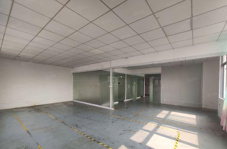 长安乌沙新空出三楼350平带装修工业厂房出租