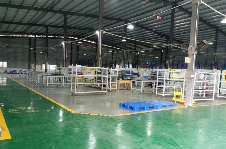 长安独门独院钢构一楼3000平仓库 厂房低价出租，滴水8米