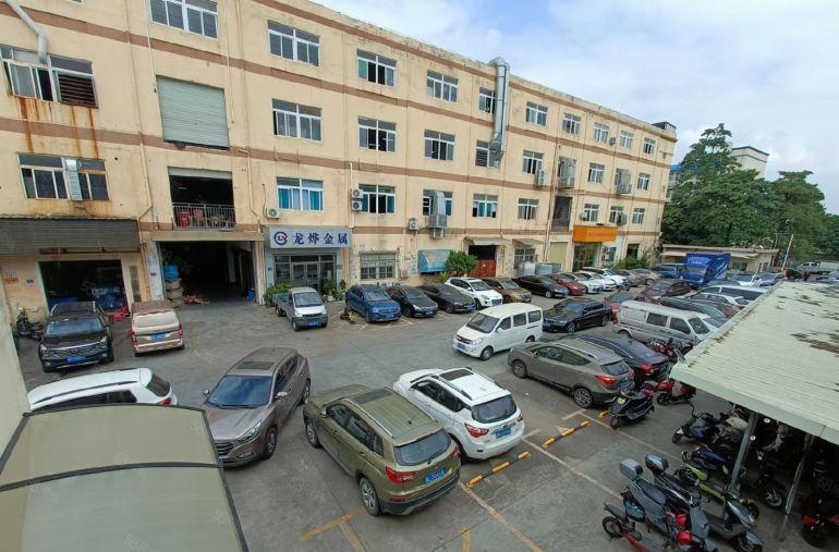 乌沙大润发附近刚空一楼500平厂房低价出租