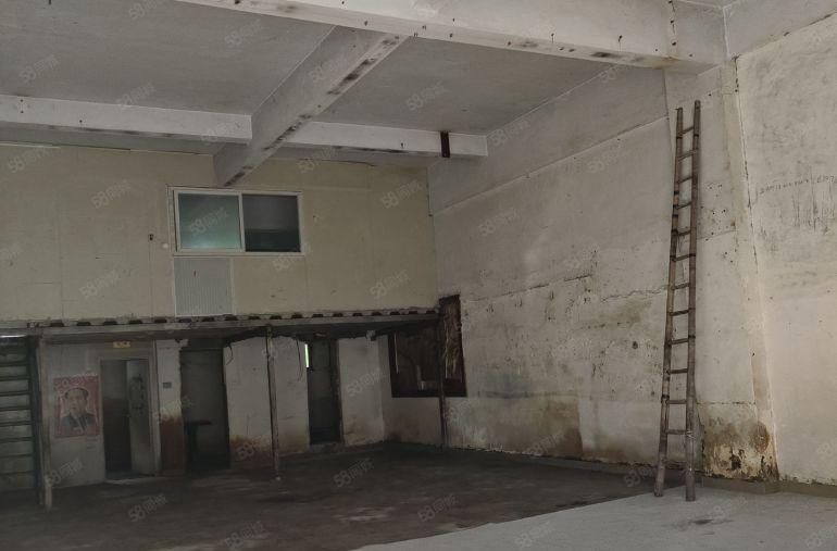 东莞长安涌头华兴工业园一楼厂房原房东直租