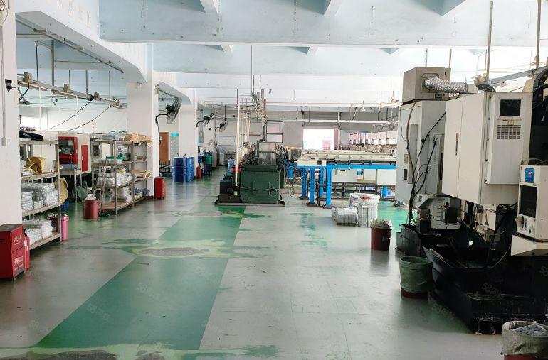 长安乌沙新空2楼300平精装修厂房出租