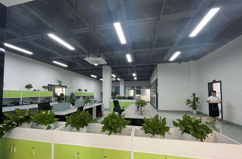 长安乌沙独门独院楼上2000平精装修厂房出租形象好靠近高速