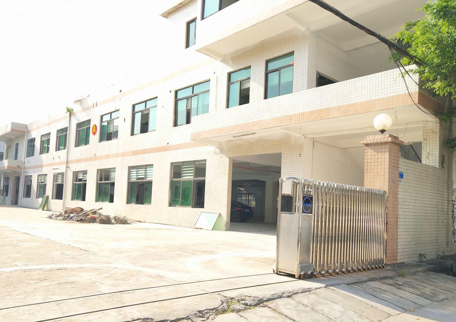 长安镇刚空出独院厂房2200平方，两层实际面积出租，水电齐全