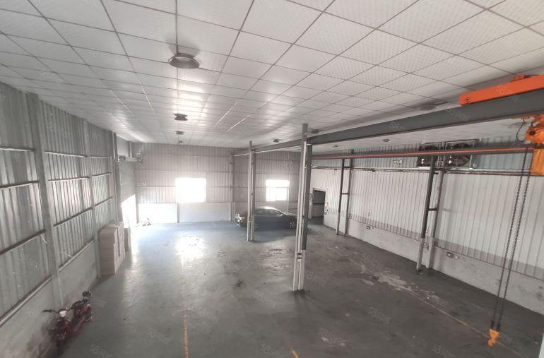 长安街口新安新空出一楼550平带航车隔楼办公室装修厂房出租