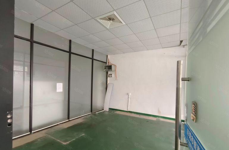 长安街口新安社区一楼厂房出租660平方，现成办公室，水电齐全