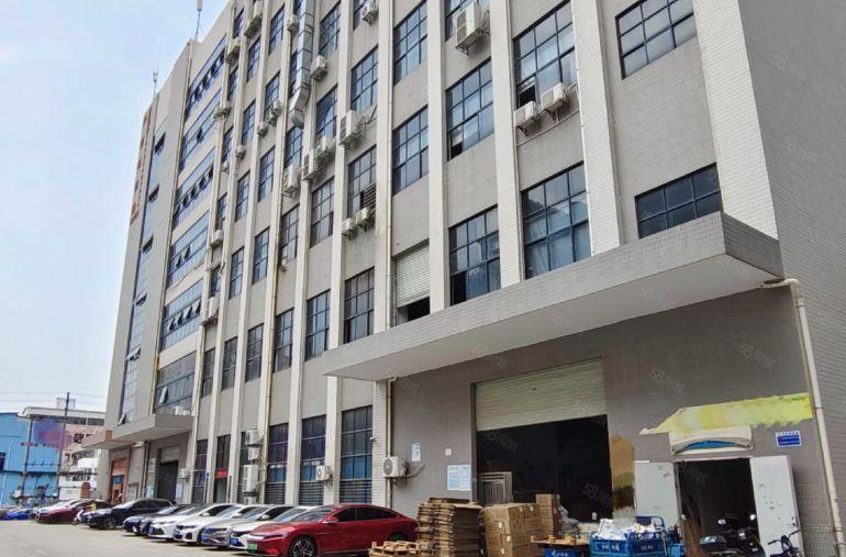 东莞长安镇厂房出租，带水电办公室装修可以分租，原房东独门独院