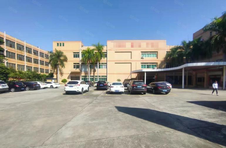 乌沙大润发附近新出楼上小面积厂房出租，带消防喷淋