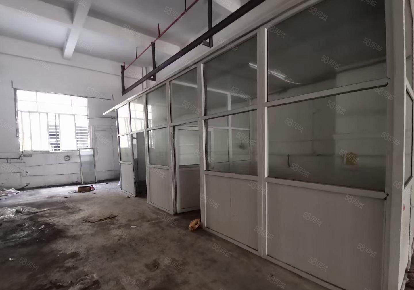 长安靠近深圳一楼带行车400平厂房出租