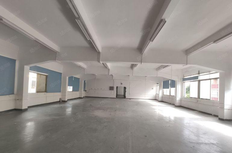 长安锦厦三楼整层1000平现成办公室装修工业厂房出租