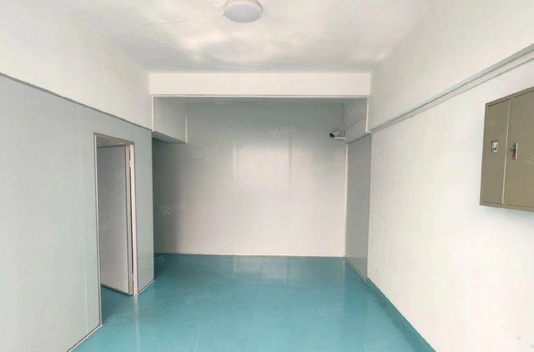 长安乌沙新出楼上500平带装修厂房低价出租