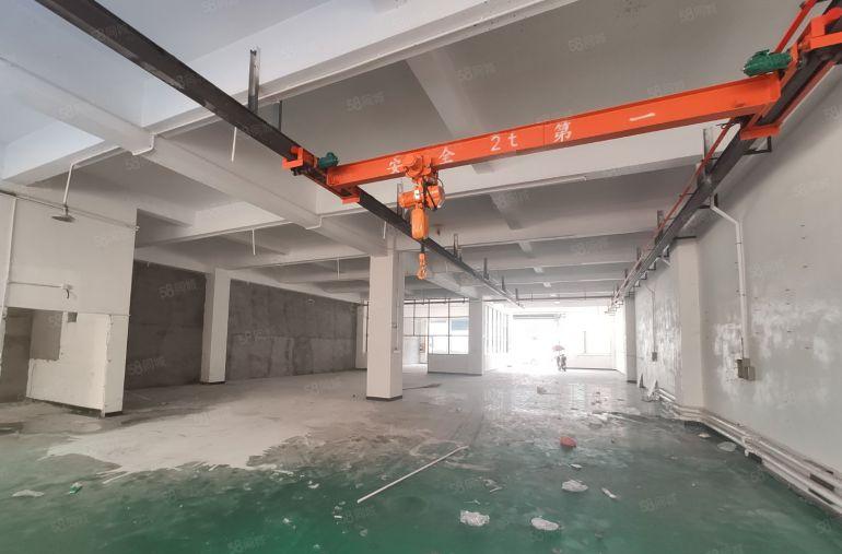 长安厦边一楼680平带航车水电装修工业厂房出租