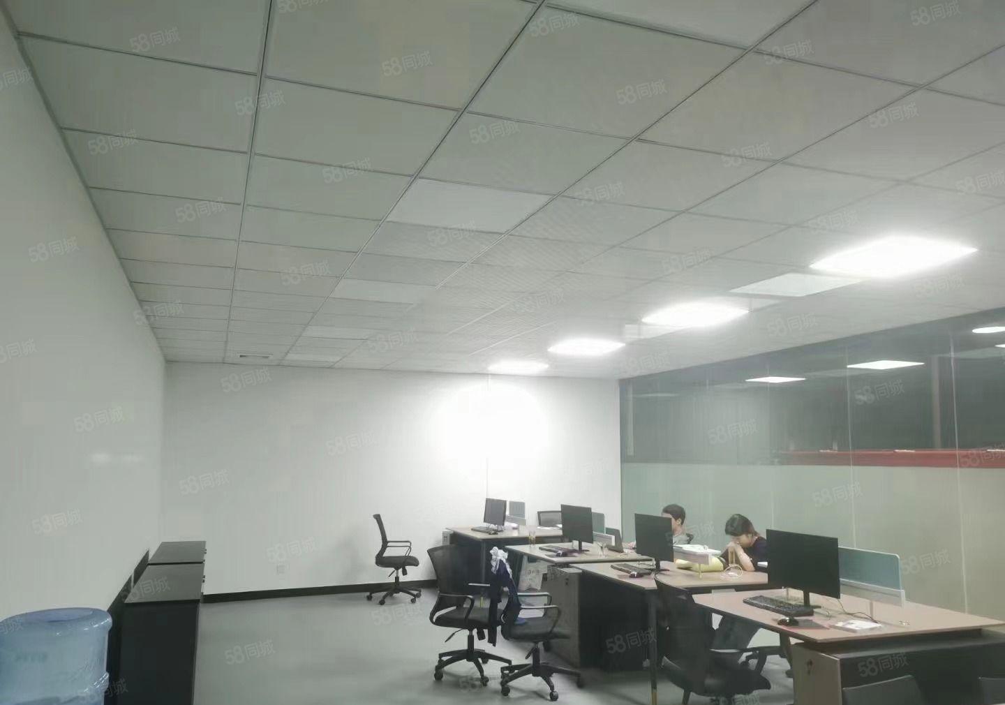 长安新民社区附近有800平厂房出租，带行车有阁楼