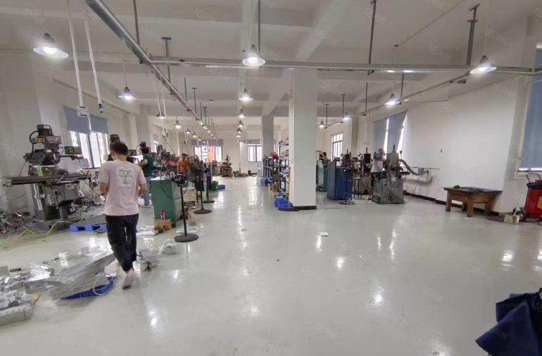 长安乌沙新出独院厂房出租，总面积4100平带精装修 可分租