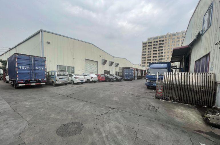 长安上沙中南广场附近原房东滴水7米，2000平钢构实际20