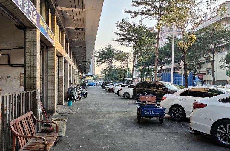 东莞长安涌头围村华兴工业园一楼200平厂房招租