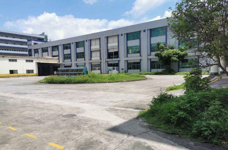 毗邻深圳宝安，长安厂房出租，新出一手（原房东）厂房2600平